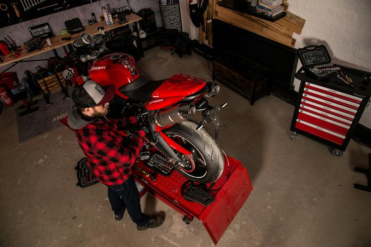Motorcycle Service Shop Near Me: How to Find Trusted Motorcycle Maintenance and Repair Services