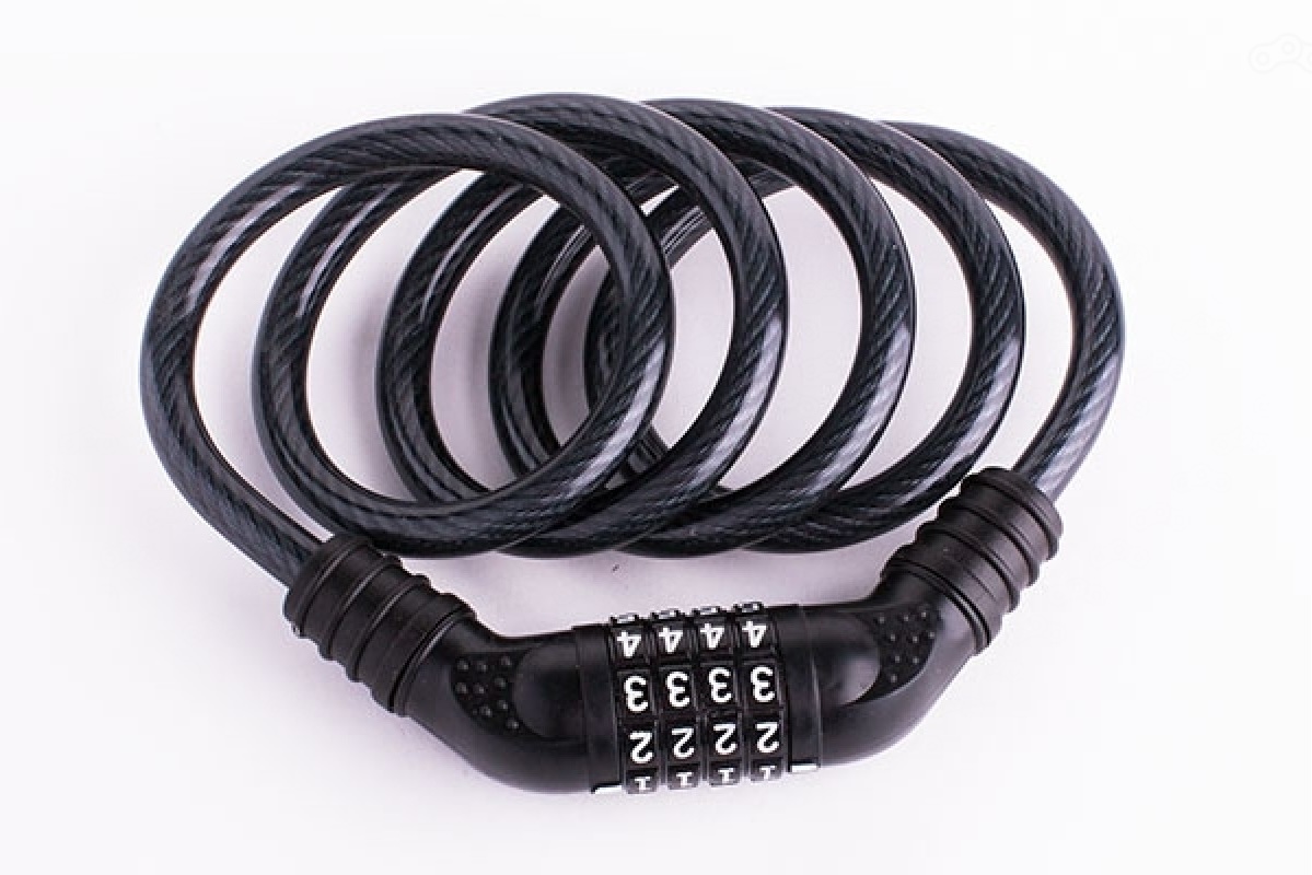 How to Protect a Motorcycle with Cable