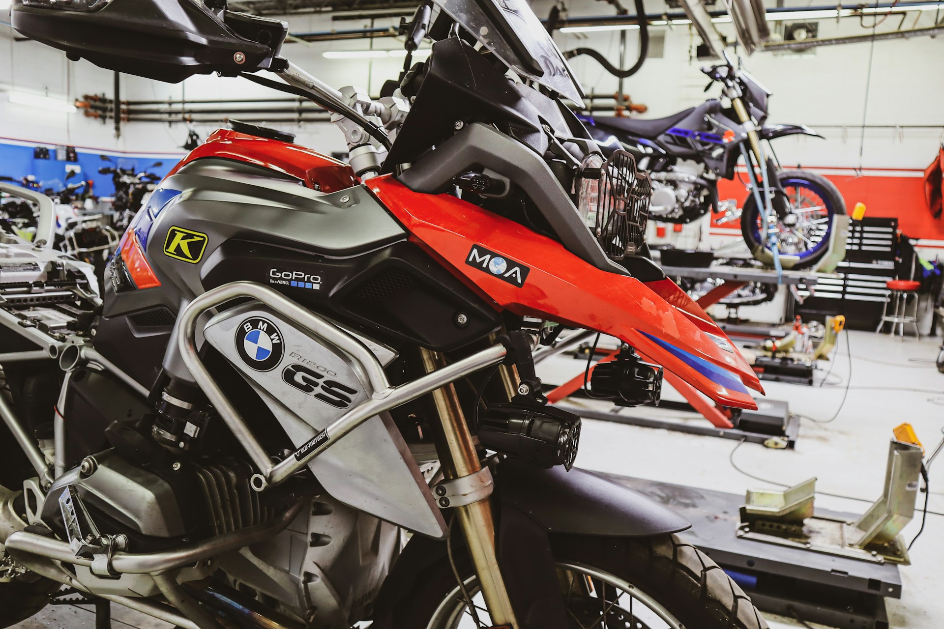Finding a motorcycle service shop nearby